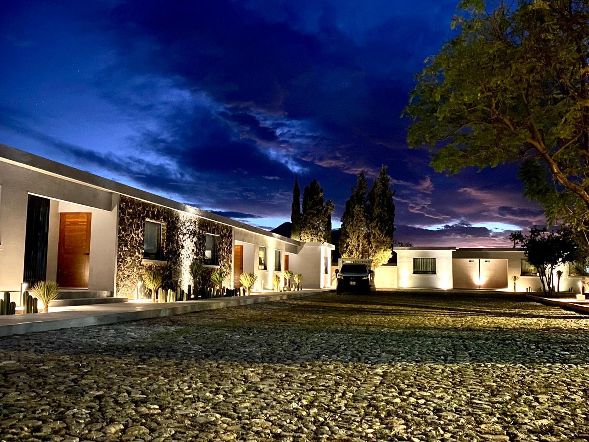 Hotel El Pedregal มาเตอัวลา ภายนอก รูปภาพ